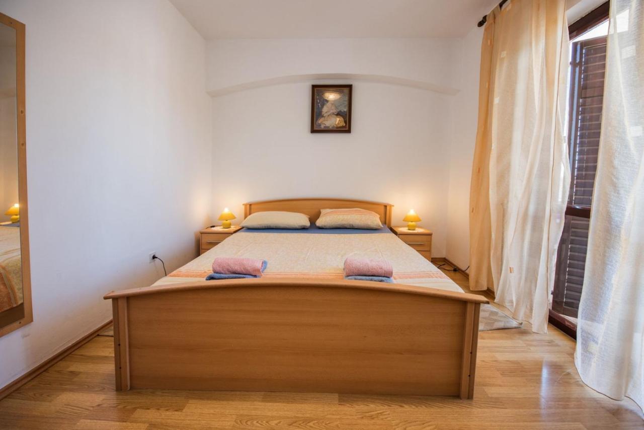 Two Bed Rooms Fortuna Near The Beach Porec Exterior photo