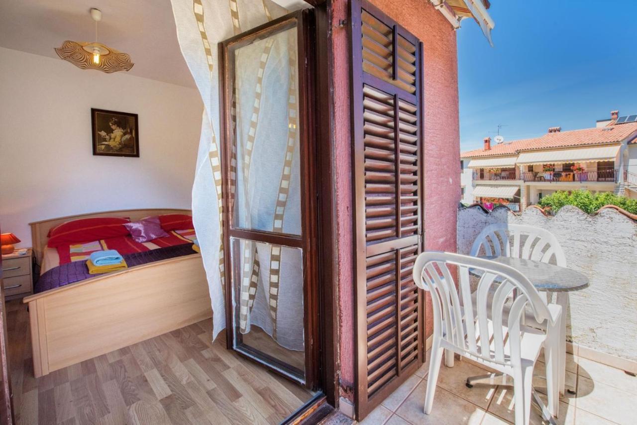 Two Bed Rooms Fortuna Near The Beach Porec Exterior photo