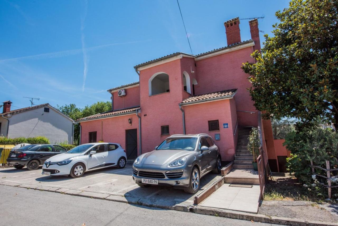 Two Bed Rooms Fortuna Near The Beach Porec Exterior photo